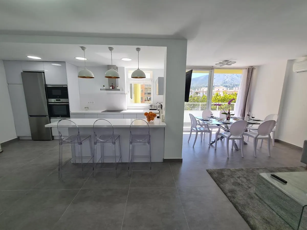 Modern 3 Bedroom Luxury Apartment In Torremolinos