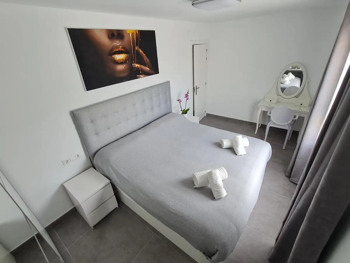 Modern 3 Bedroom Luxury Apartment In Torremolinos