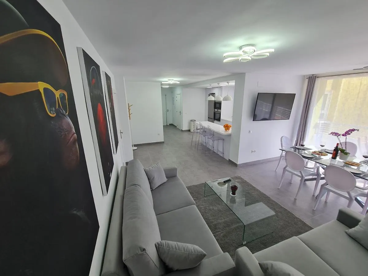 Modern 3 Bedroom Luxury Apartment In Torremolinos